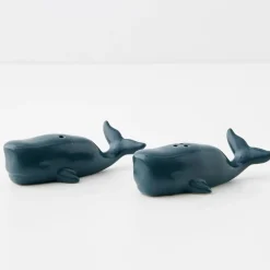 Best Wally Whale Ceramic Salt & Pepper Shakers Tableware